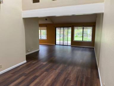 Main picture of 838 Dorset Way