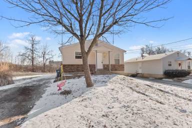 Main picture of 3646 E Edgar Ave