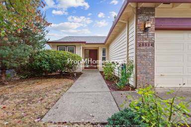 Main picture of 20534 SW Trails End Dr