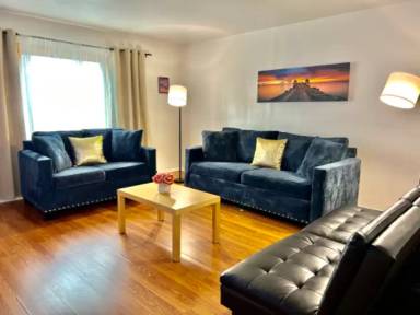 Main picture of 34 Lizette St