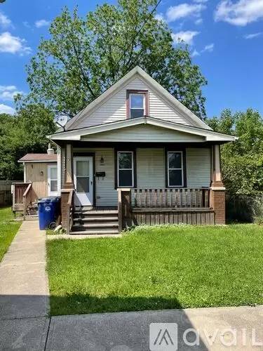 Main picture of 4126 Howlett Ave