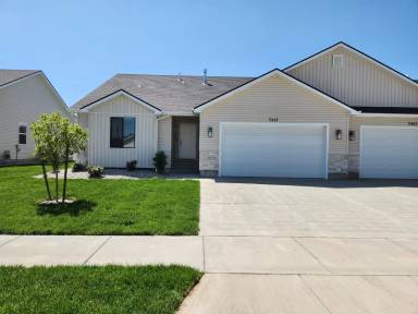 Main picture of 3447 Wallace Way