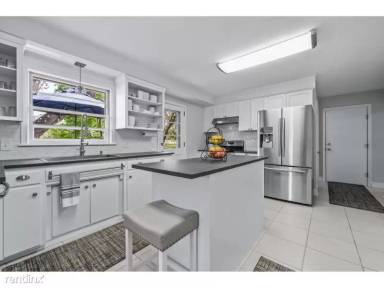 Main picture of 6141 Concord Ave