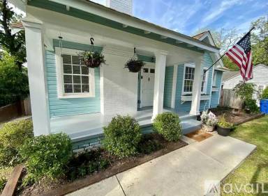 Main picture of 814 Carolina Ave