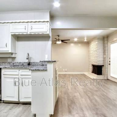 Main picture of 4439 Altamesa Blvd