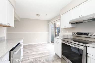 Main picture of 3623 E 41st St