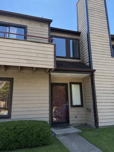 Main picture of 1116 N Green Dr