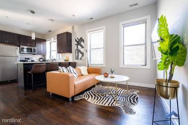 Main picture of 2048 N Damen Ave