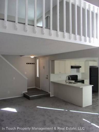 Main picture of 2423 S Xanadu Way