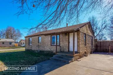 Main picture of 3100 SW 45th St