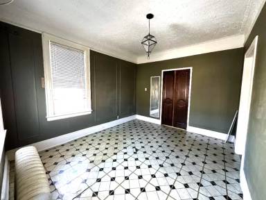 Main picture of 3089 14th St