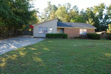 Main picture of 3966 Braddock St