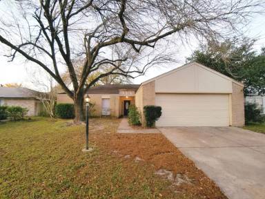 Main picture of 19811 Packwood Dr