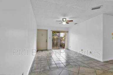 Main picture of 3201 NW 4th Ter