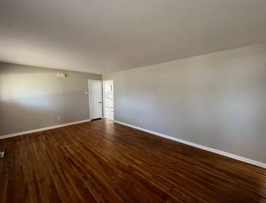 Main picture of 512 W Toledo Pl