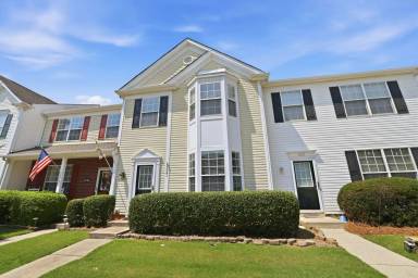Main picture of 3221 Mannington Dr