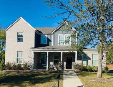 Main picture of 1620 Rosemary Park