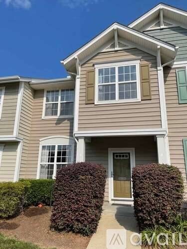 Main picture of 400 Colwick Ln