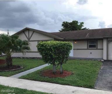 Main picture of 8321 NW 45th Ct