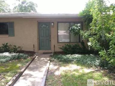 Main picture of 220 Cherokee Court