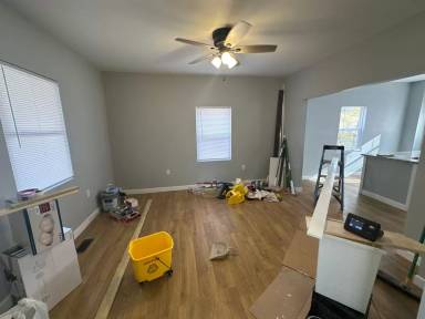 Main picture of 459 E Oakland Ave