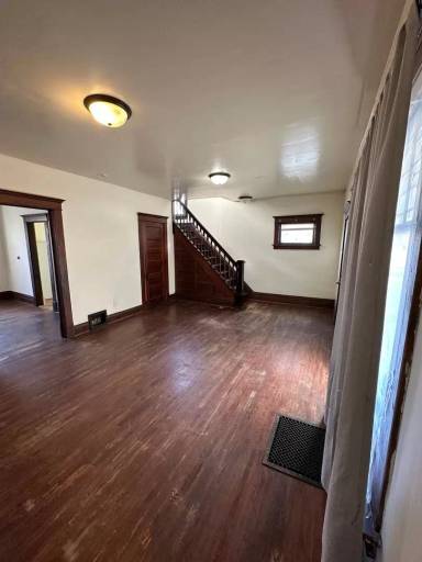 Main picture of 1303 W 2nd St