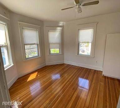 Main picture of 11 Oliver St