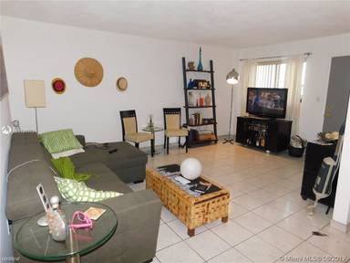 Main picture of 1620 West Ave