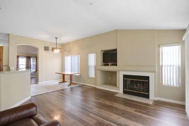 Main picture of 5621 Grand Prix Ct