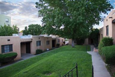 Main picture of 1601 Tijeras Ave NE