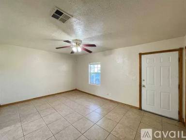 Main picture of 2208 NW Pollard Ave