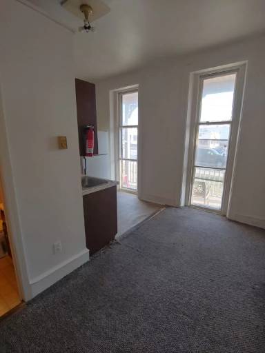 Main picture of 301 Chestnut St