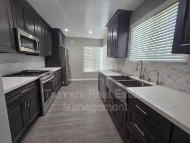 Main picture of 1303 N Brand Blvd