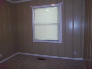 Main picture of 105 Lealand Dr
