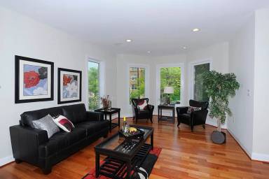 Main picture of 1211 Evarts St NE