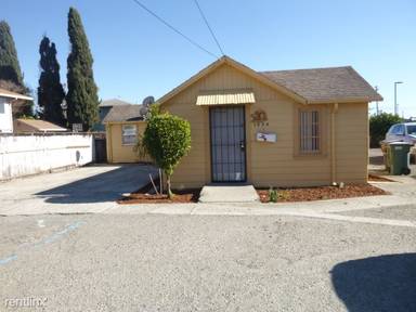 Main picture of 1424 165th Ave