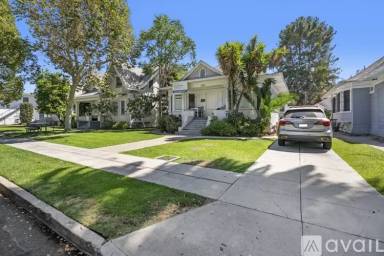 Main picture of 1214 W 30th St