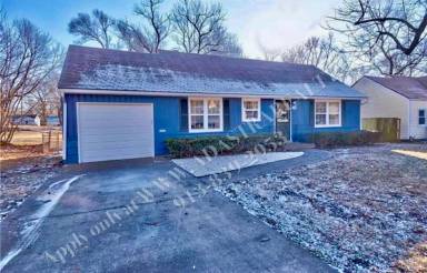 Main picture of 7223 Lamar Ave