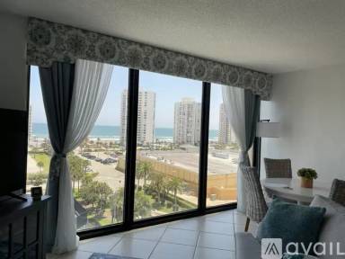 Main picture of Oceans West One