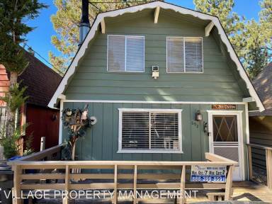 Main picture of 692 San Bernardino Ave