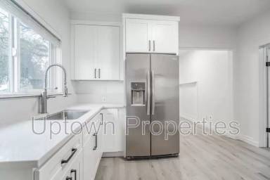 Main picture of 135 NE Jackson St