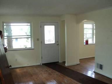 Main picture of 1833 Sterling Ave