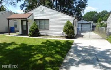 Main picture of 25825 Hayes Blvd