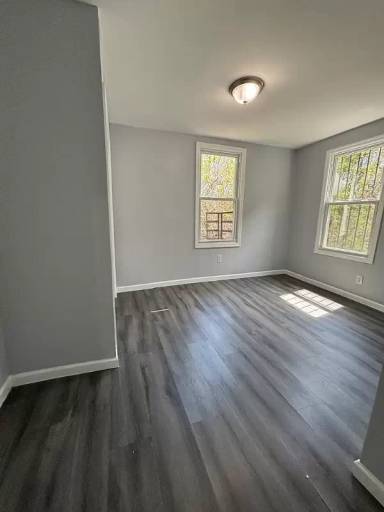 Main picture of 42 S 12th St