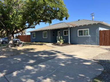 Main picture of 4328 Don Julio Blvd
