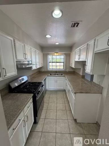 Main picture of 514 E Valencia Ave