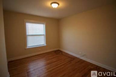 Main picture of 5032 N Western Ave