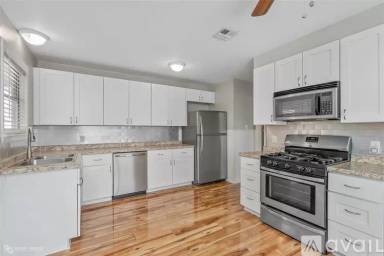 Main picture of 4211 Logan St