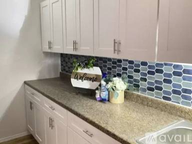 Main picture of 368 Main St