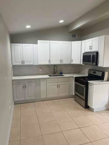 Main picture of 13648 Dempster Ave